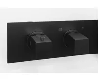 SAPHO DIMY podomítková sprchová/vanová termostatická baterie s ruční sprchou, 2 výstupy, černá mat (4)