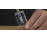 BGS Přípravek pro zajištění šroubů, středně pevný, vysoce viskózní, dávkovač s pumpičkou 50 (2)