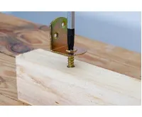 BGS Kování pro pletivový plot (1)