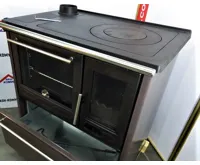 PLAMEN Sporák na tuhá paliva s teplovodním výměníkem TERMO GLAS - P hnědý (5)