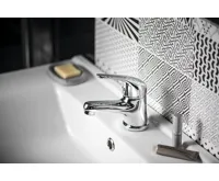 BRUCKNER HOFFER stojánková umyvadlová baterie, chrom (4)