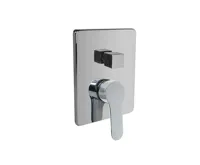 Sprchová podomítková baterie s přepínačem, Zuna, Mbox, hranatý kryt, chrom Sprchová podomítková baterie s přepínačem, Zuna, Mbox, hranatý kryt, chrom