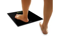 Digitální osobní váha s max. nosností 150kg, tvrzené sklo, černá (8)