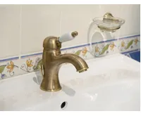 SAPHO KIRKÉ WHITE stojánková umyvadlová baterie s výpustí, bílá páčka, bronz (4)