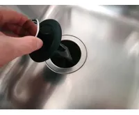 EcoMaster Víceúčelová zátka pro hrdla "EVO" - Mr. Scrappy Black/Chrome (5)