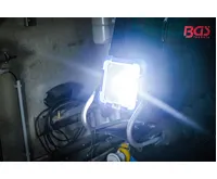BGS Akumulátorové LED pracovní svítidlo,  sklopné,  18 V,  bez akumulátoru (2)