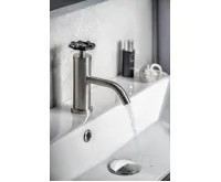 SAPHO INDUSTRY stojánková umyvadlová baterie, výška 162 mm, nikl/černá (3)