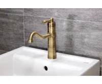 Chambord Clemence Antický bronz (11)