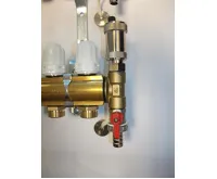 KIIPTHERM PROFI 4R -  8 okruhů, rozdělovač podlahového vytápění s hlavicemi a průtokoměry (2)