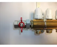 KIIPTHERM PROFI 4R -  5 okruhů, rozdělovač podlahového vytápění s hlavicemi a průtokoměry (1)